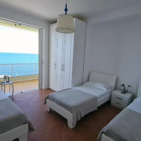 Planet Apartments סרנדה
